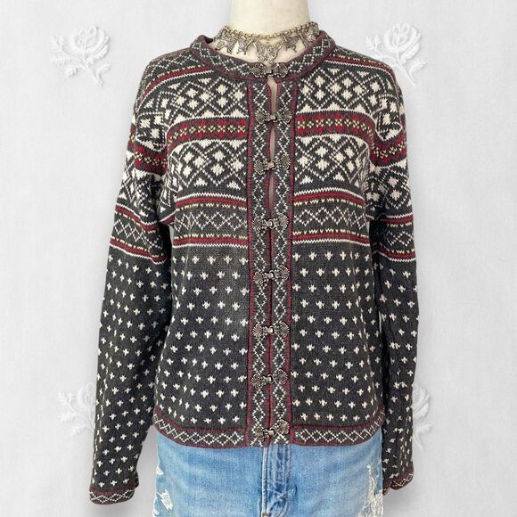 Nostalgic Scandinavian Gray Red Winter Knitted Knit Front Hook Cardigan M - Picture 1 of 7